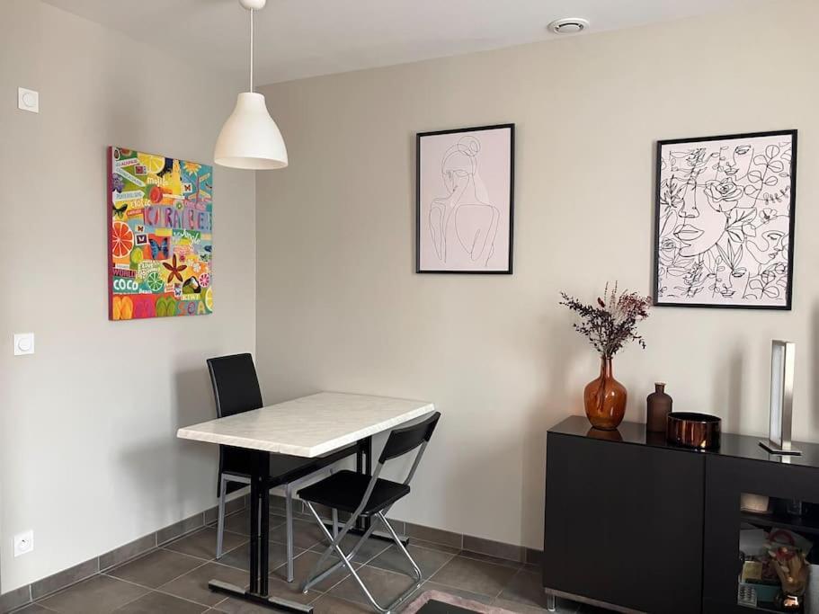 Apartment Cosy Equipe Et Parking Couvert Prive Aux Portes De *